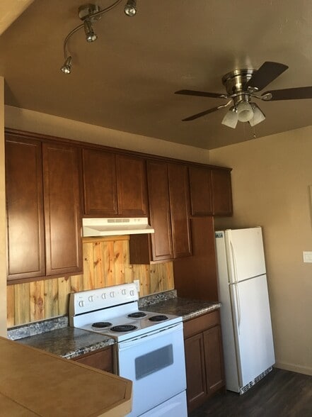 Building Photo - 1350 Texas Ave.