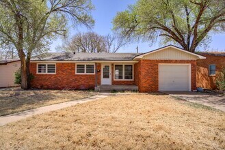 Building Photo - Beautiful Home in Central Lubbock