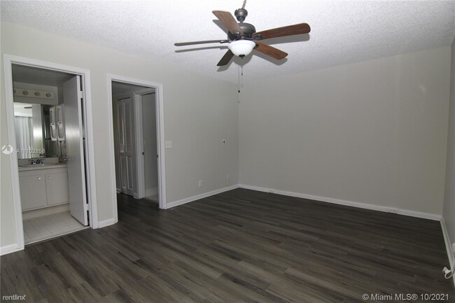 Primary Photo - 1 br, 1 bath Condo - 151 SW 135th Ter Apt ...