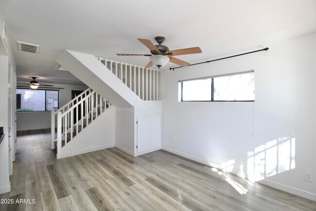 Building Photo - 5330 N Central Ave