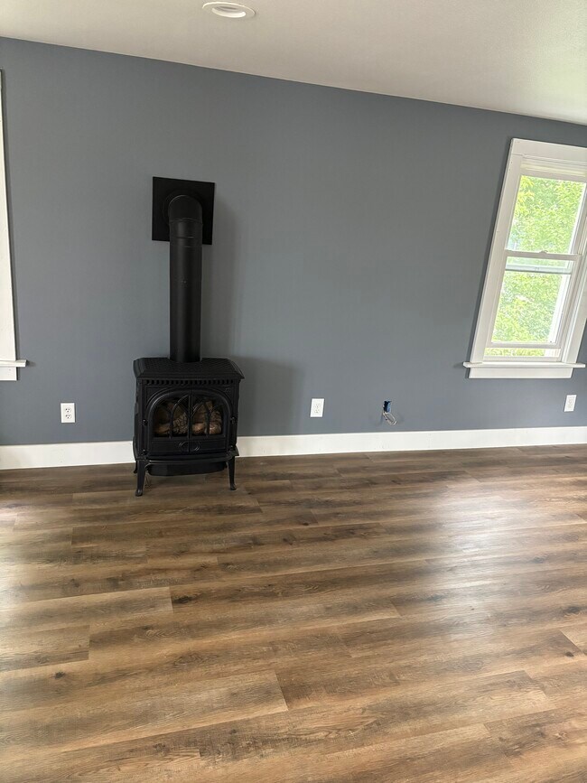 Convection Stove - 1711 N 19th St