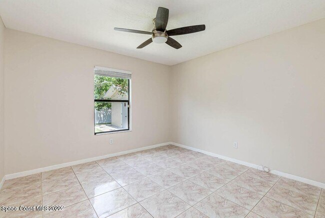 Building Photo - 1040 Big Horn Cir NW