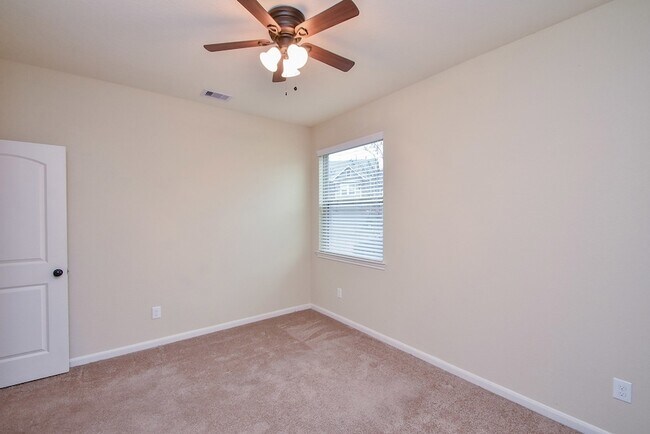 Building Photo - 23322 Del Rosso St