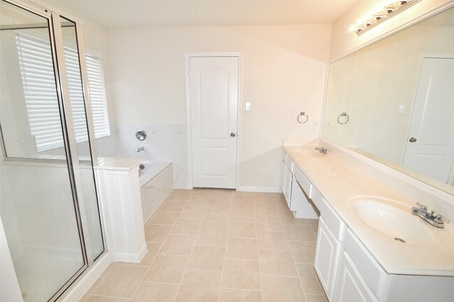 Building Photo - 3226 Fountain Hills Dr