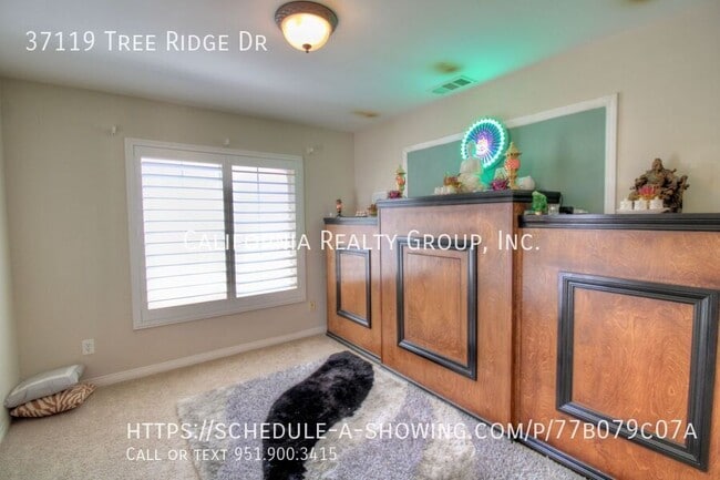Building Photo - 37119 Tree Ridge Dr