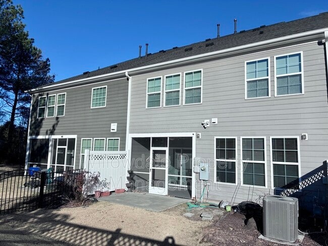 Building Photo - 1056 Midvale Ave