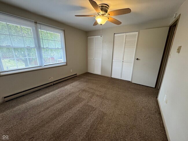 Building Photo - 4847 Mt Vernon Dr