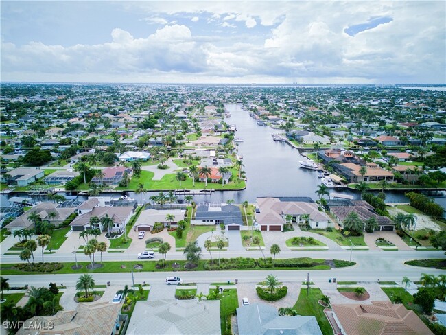 Building Photo - 4943 Pelican Blvd