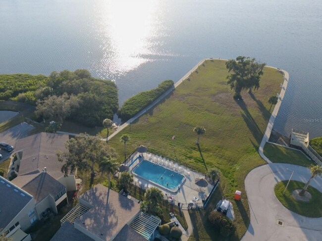 Building Photo - 616 Windrush Bay Dr