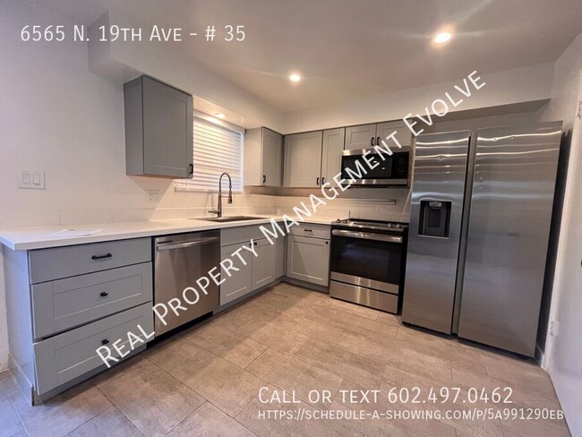 Primary Photo - 6565 N 19th Ave