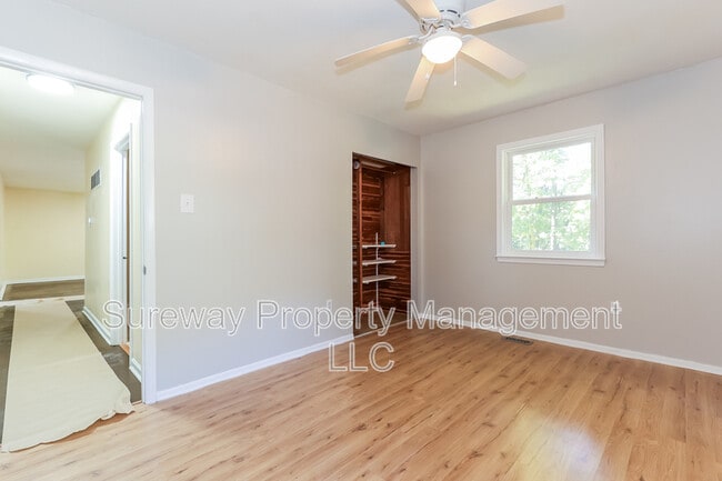 Building Photo - 1002 Belleview Blvd