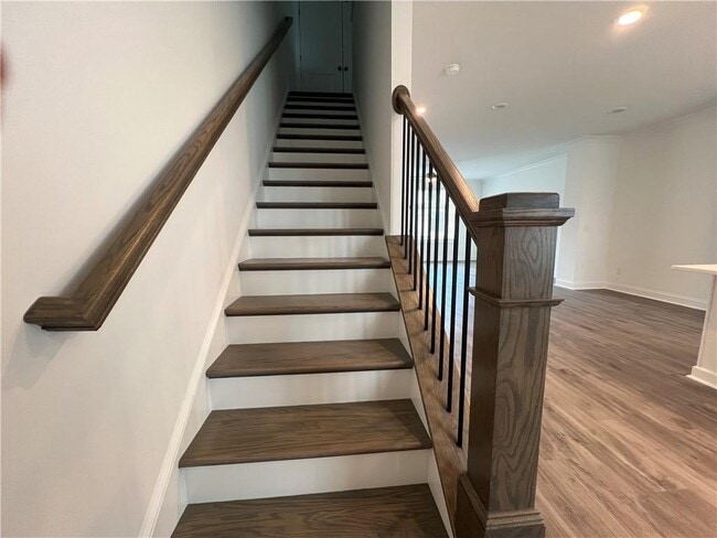 Building Photo - 5442 Howington Ct