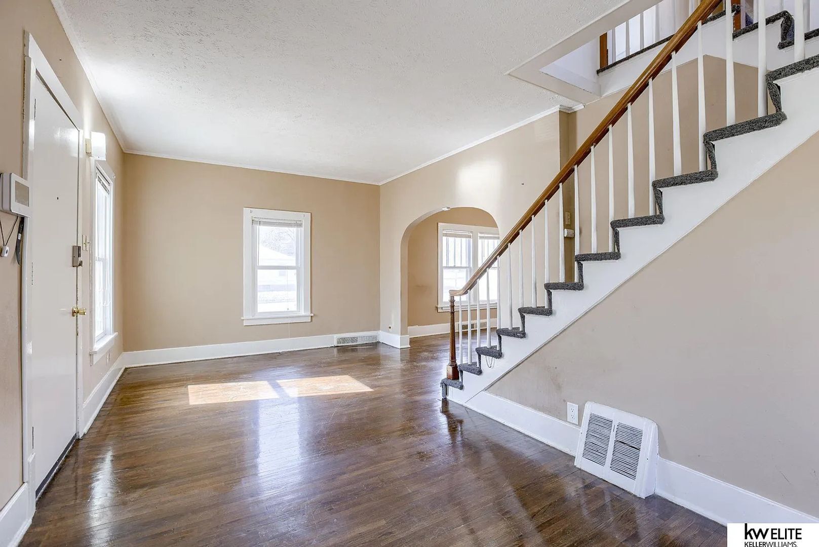 Building Photo - 4542 Franklin St