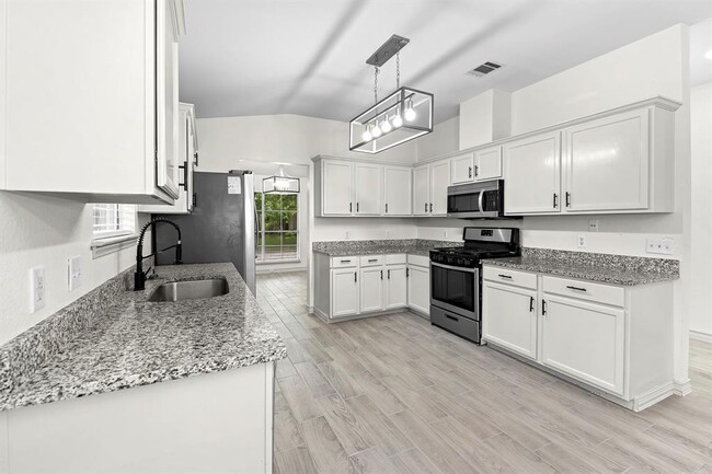 Building Photo - 2356 Vernell Way