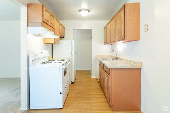 2 BR, 1 BA - 900 SF - Ashbury Place Apartments