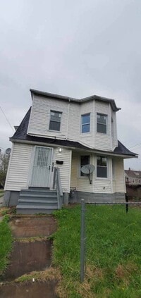 Building Photo - 9703 Elwell Ave