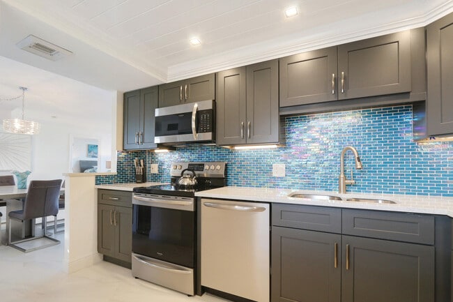 Building Photo - 100 Ocean Trail Way