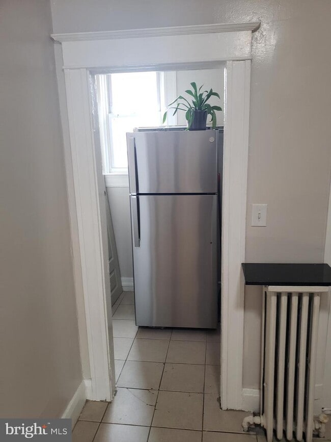 Building Photo - 1630 E 31st St