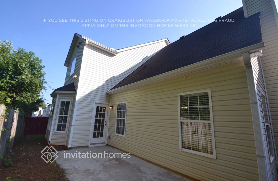 Building Photo - 2802 Wynhaven Oaks Way