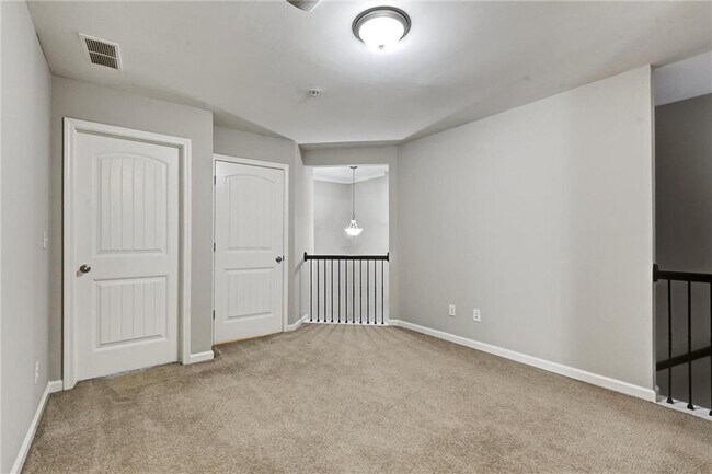 Building Photo - 1237 Foxcroft Ln