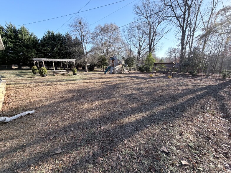 Building Photo - 217 Ridgecrest Dr