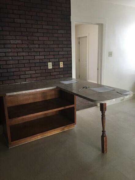 kitchen/dining room - 303 Locust St