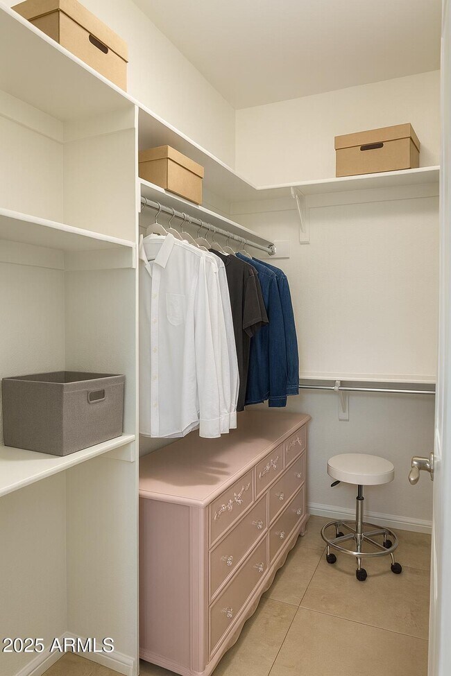 Building Photo - 8100 E Camelback Rd