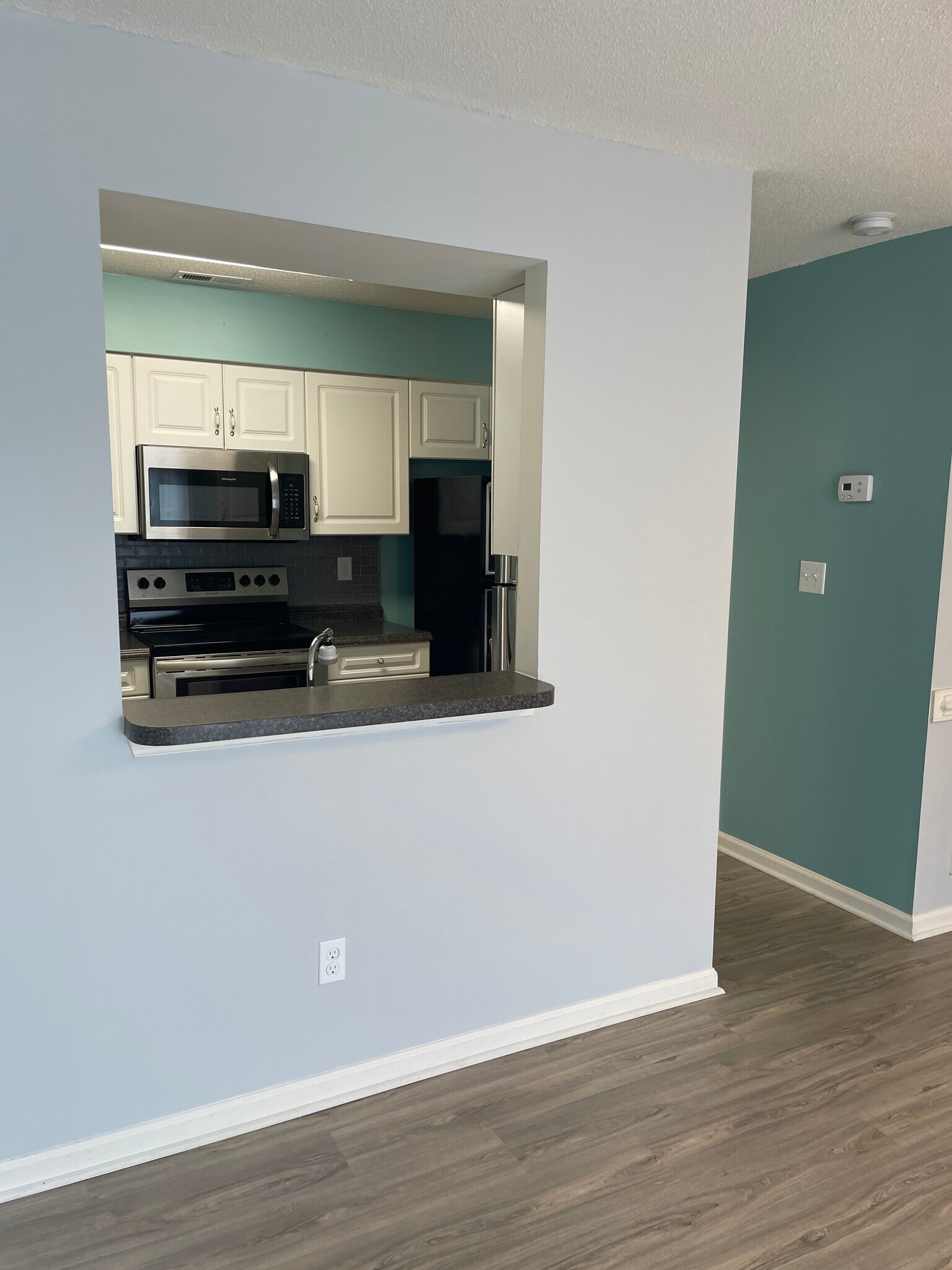 Building Photo - 1506 Queens Crossing