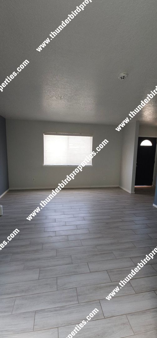 Building Photo - 5117 Camino Vista NW