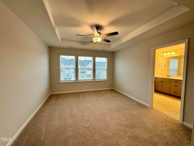 Building Photo - 209 Hickory Plns Rd