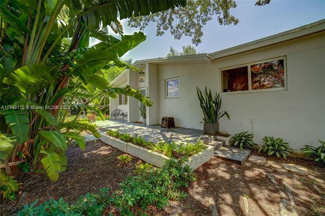 Building Photo - 8750 SW 125th Ter