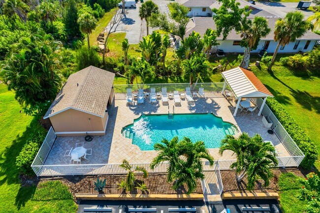 Primary Photo - 16840 Sanibel Sunset Ct