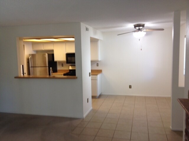 Building Photo - 9479 Fairgrove Ln