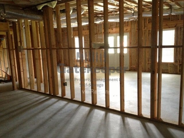 Building Photo - 309 Hambrick Park