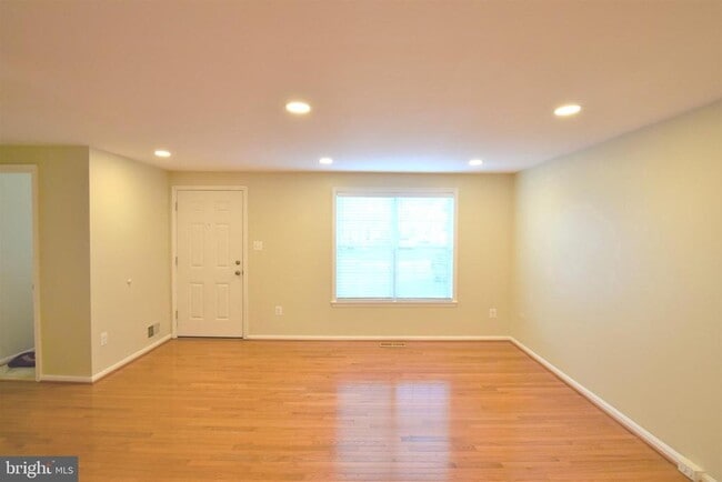 Primary Photo - 6605 Briarleigh Way