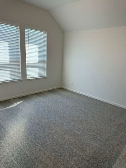 Building Photo - 8943 Red Wolf Pl