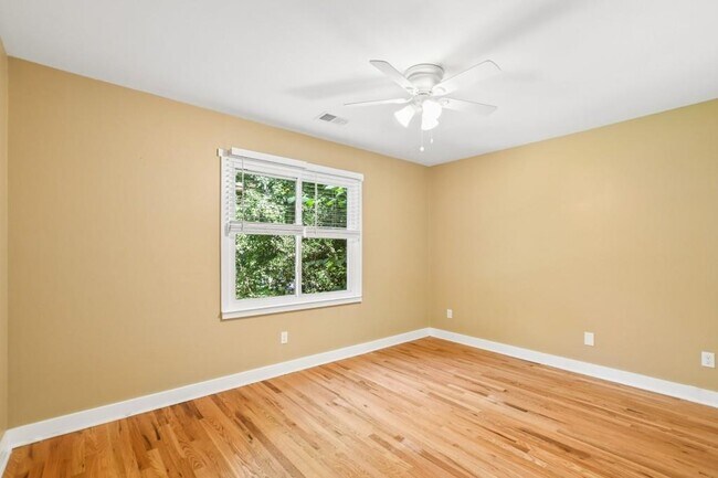 Building Photo - 2799 Brookcliff Landing NE