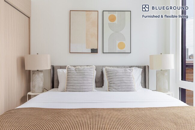 Building Photo - 240 3rd Ave