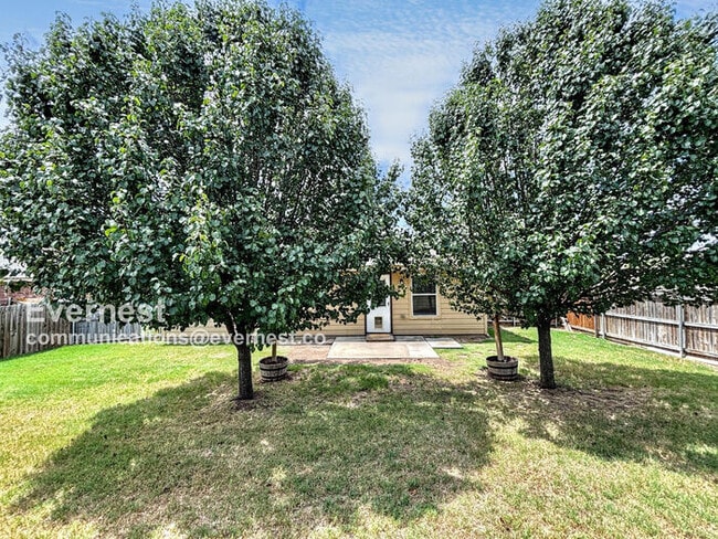 Building Photo - 12924 Kingsgate Dr