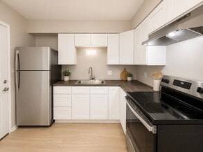 Building Photo - 2860 Taft Ave SW