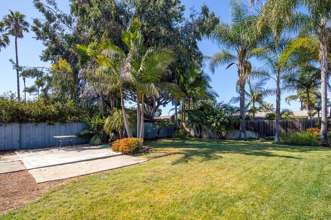 Building Photo - 1Br in Amazing Carlsbad Location ~ Less th...