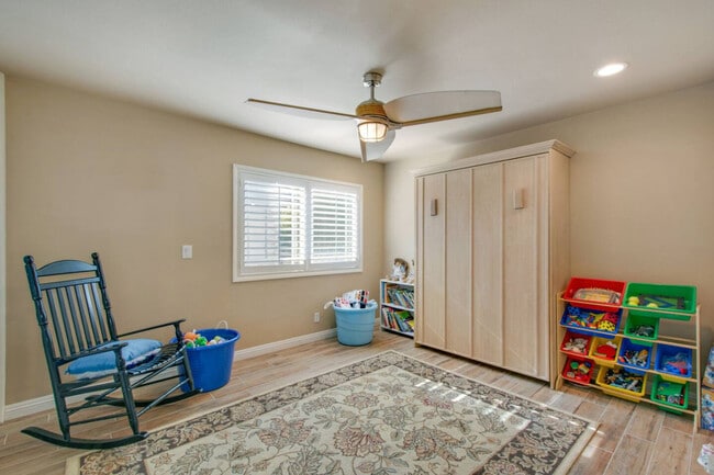 Building Photo - 3672 Seascape Dr