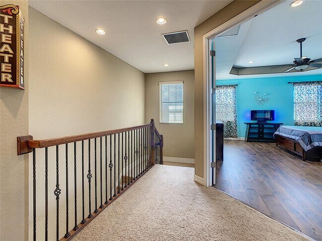 Building Photo - 10767 Willow Ridge Loop