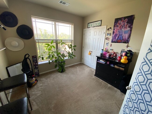 Building Photo - Live Close to Olde Town Arvada!