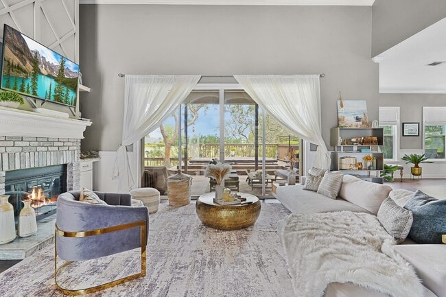 Building Photo - 500 Turnberry Ln