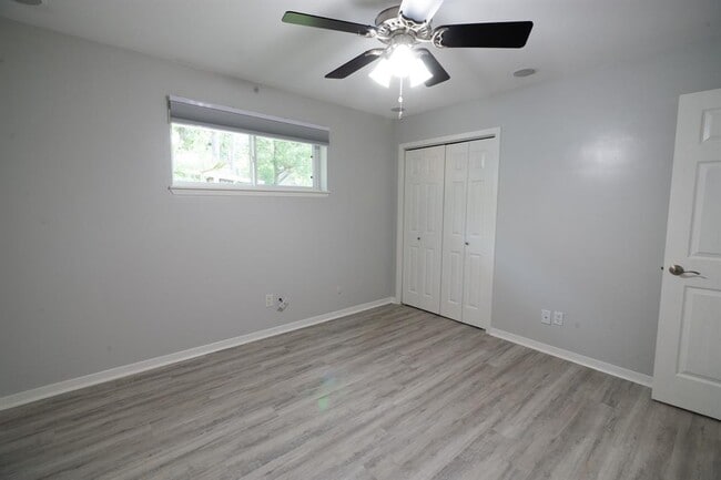 Building Photo - 12015 Cottonwood Ln