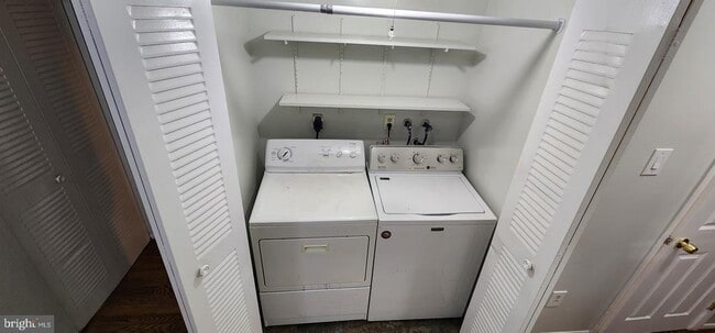 Building Photo - 1219 Marcy Ave