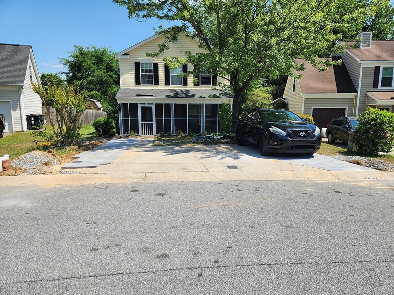 Building Photo - Room in House on 1st Turn Ct SW