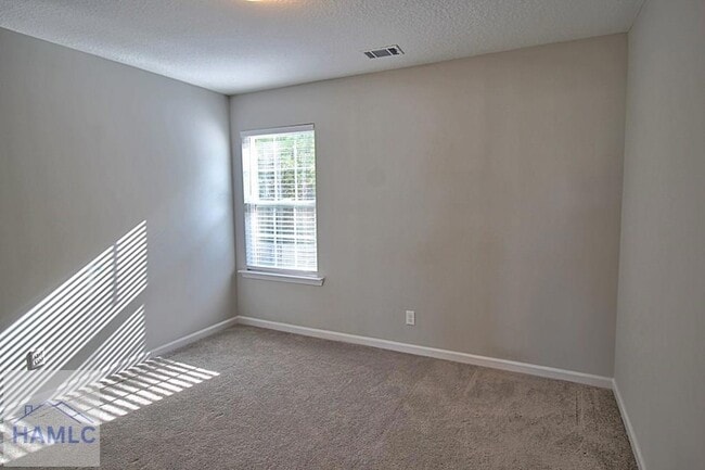 Building Photo - 39 Herty Ln