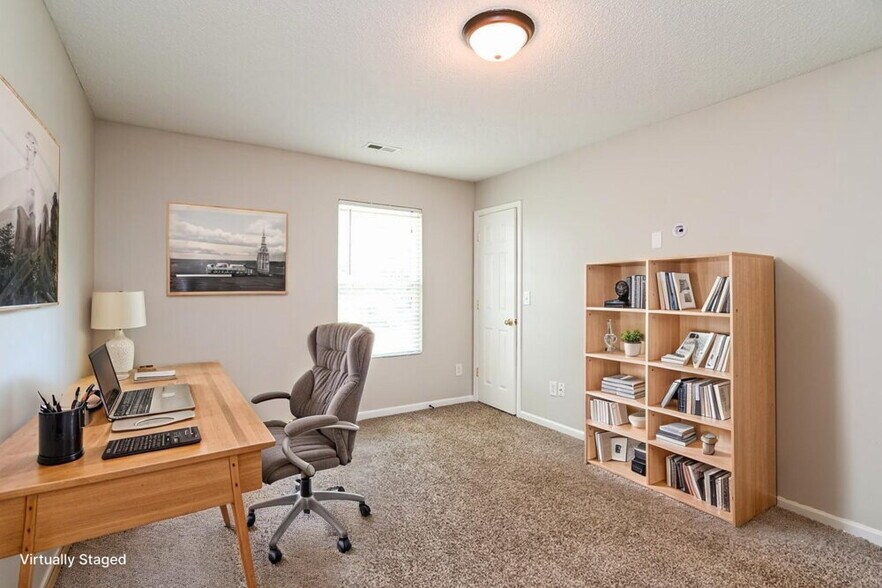 Building Photo - 2739 Highland Park Dr